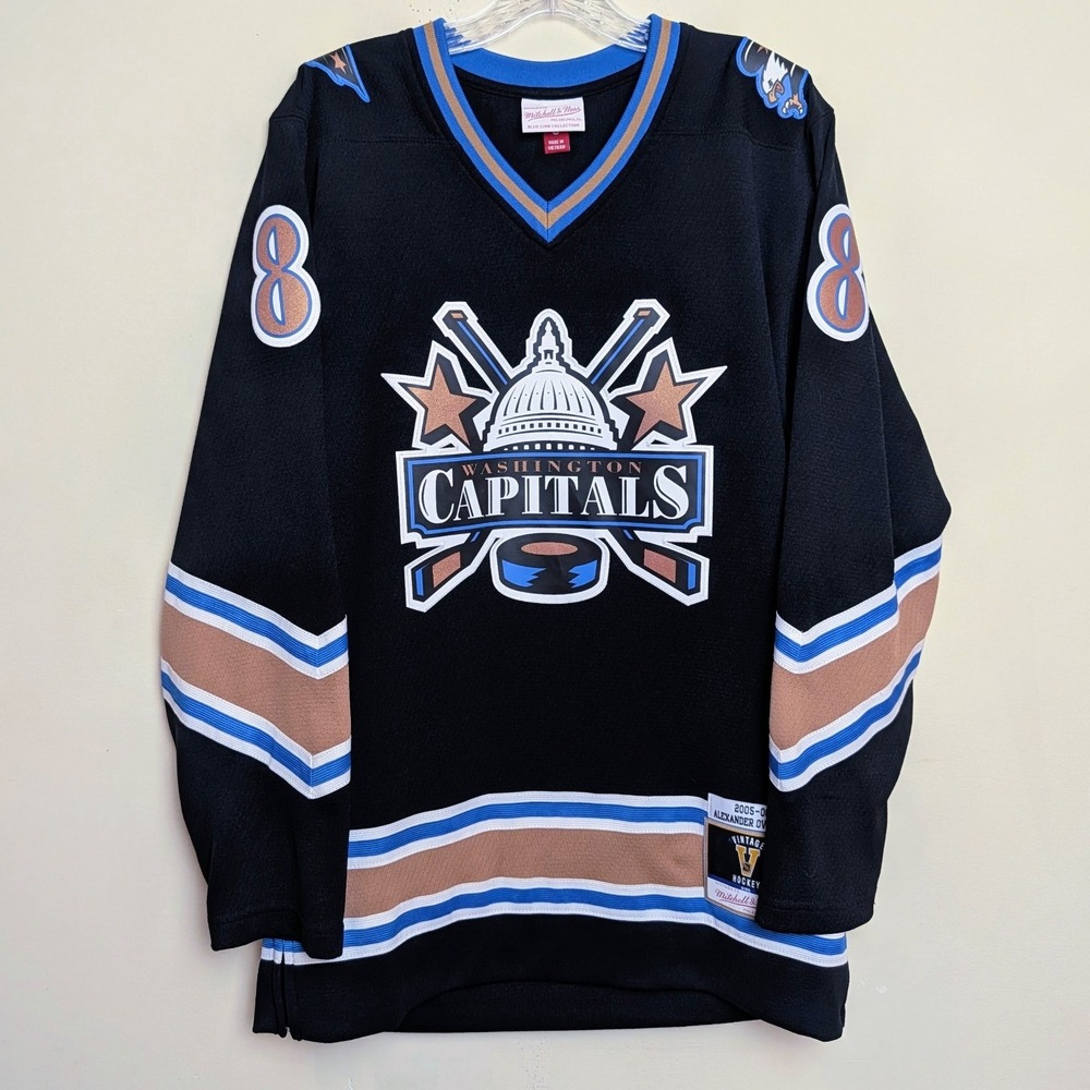 Mitchell & Ness Alexander Ovechkin 2005-06 Capital Blue Line Jersey Small